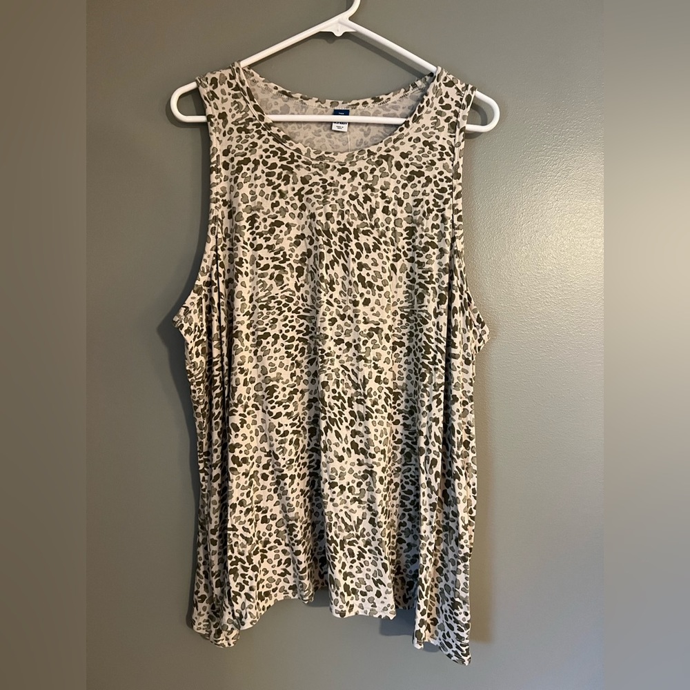 NWT Old Navy Green Cheetah Print Tank - size (XXL)